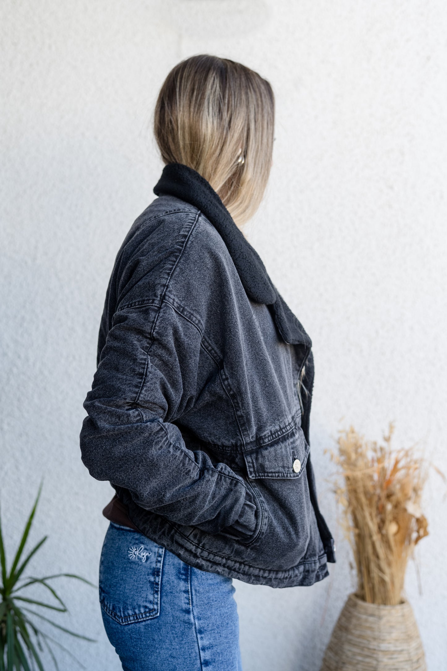 🖤 Chaqueta Denim Negra con Chiporro
