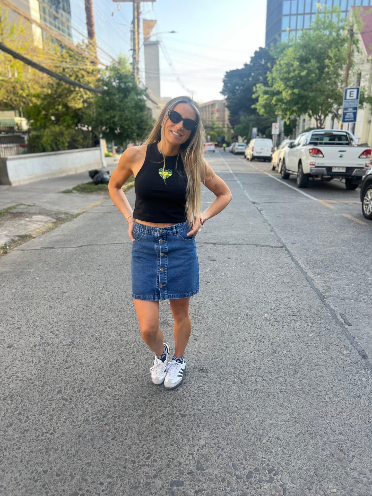 Crop Top Corazon Negro