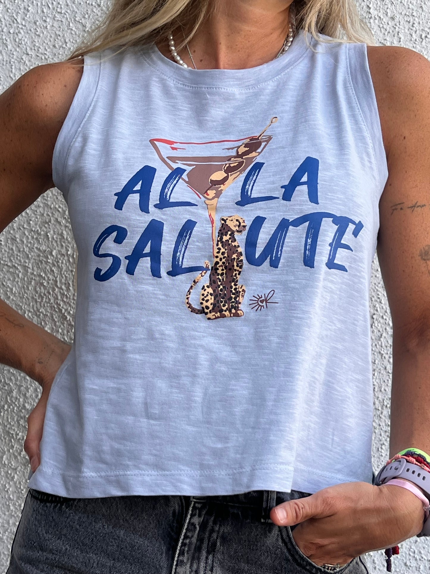 Polera Celeste Alla Salute sin mangas / 100% Algodón