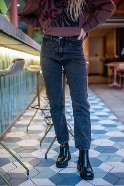Jeans Negro Straight