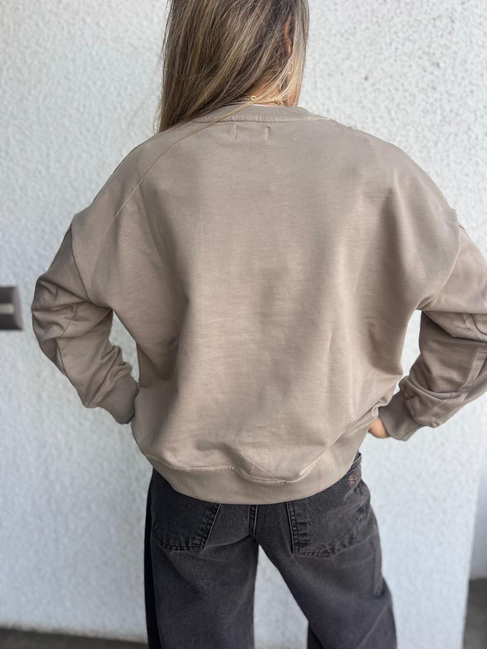 🤎 Polerón Aimer Crop Arena